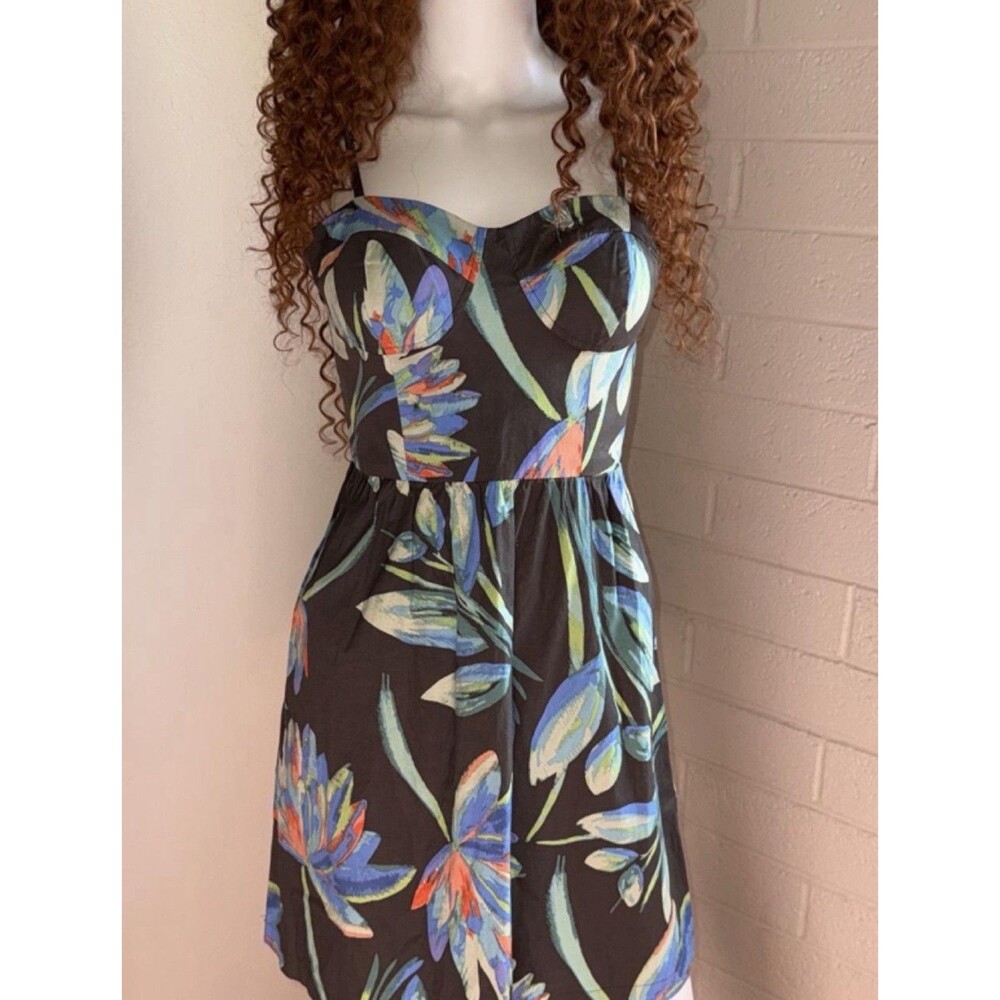 lauren conrad dress Size 6